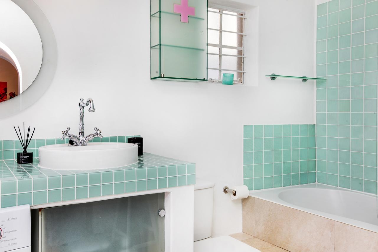 Backup-Powered Art Deco Cottage In De Waterkant Fokváros Kültér fotó